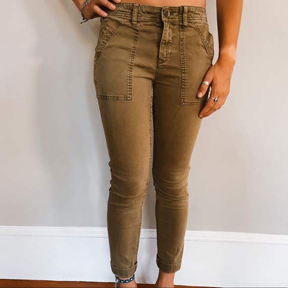 Army green tight fit cargo pants - Picture 2 of 3